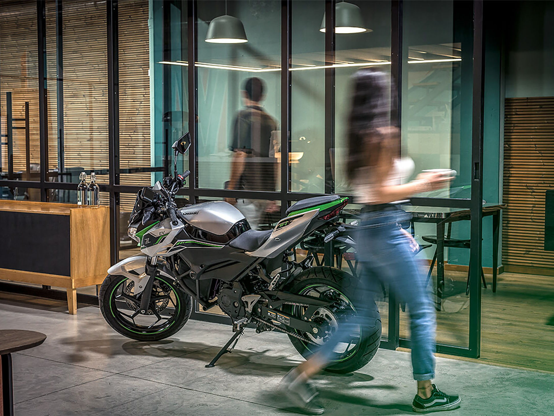 2024 Kawasaki Z e-1 ABS in Santa Maria, California - Photo 4