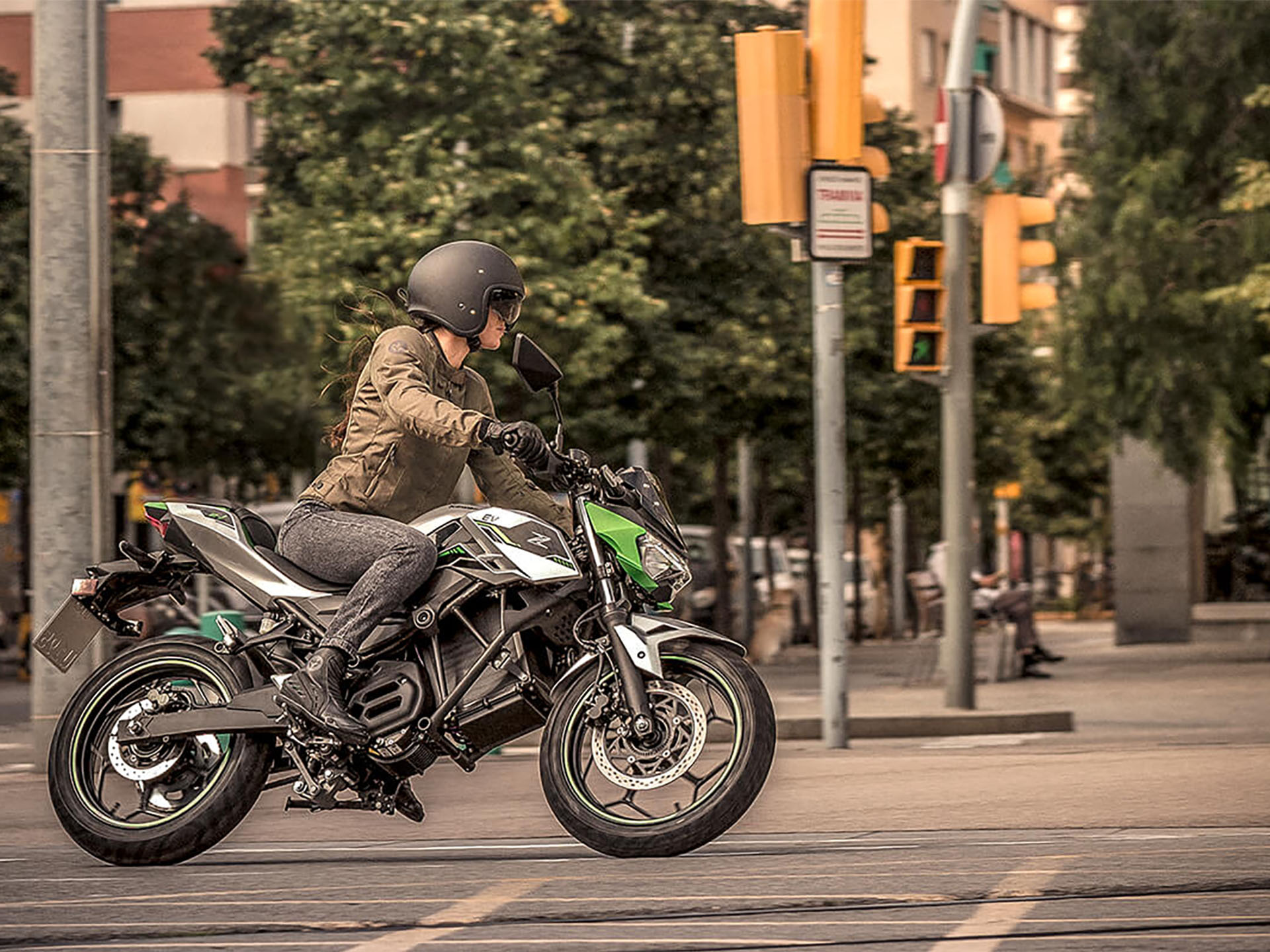 2024 Kawasaki Z e-1 ABS in Santa Maria, California - Photo 5