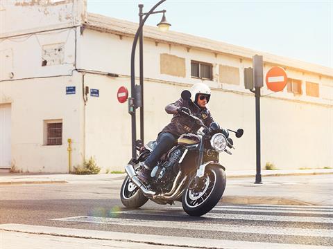2025 Kawasaki Z900RS ABS in Hollister, California - Photo 12