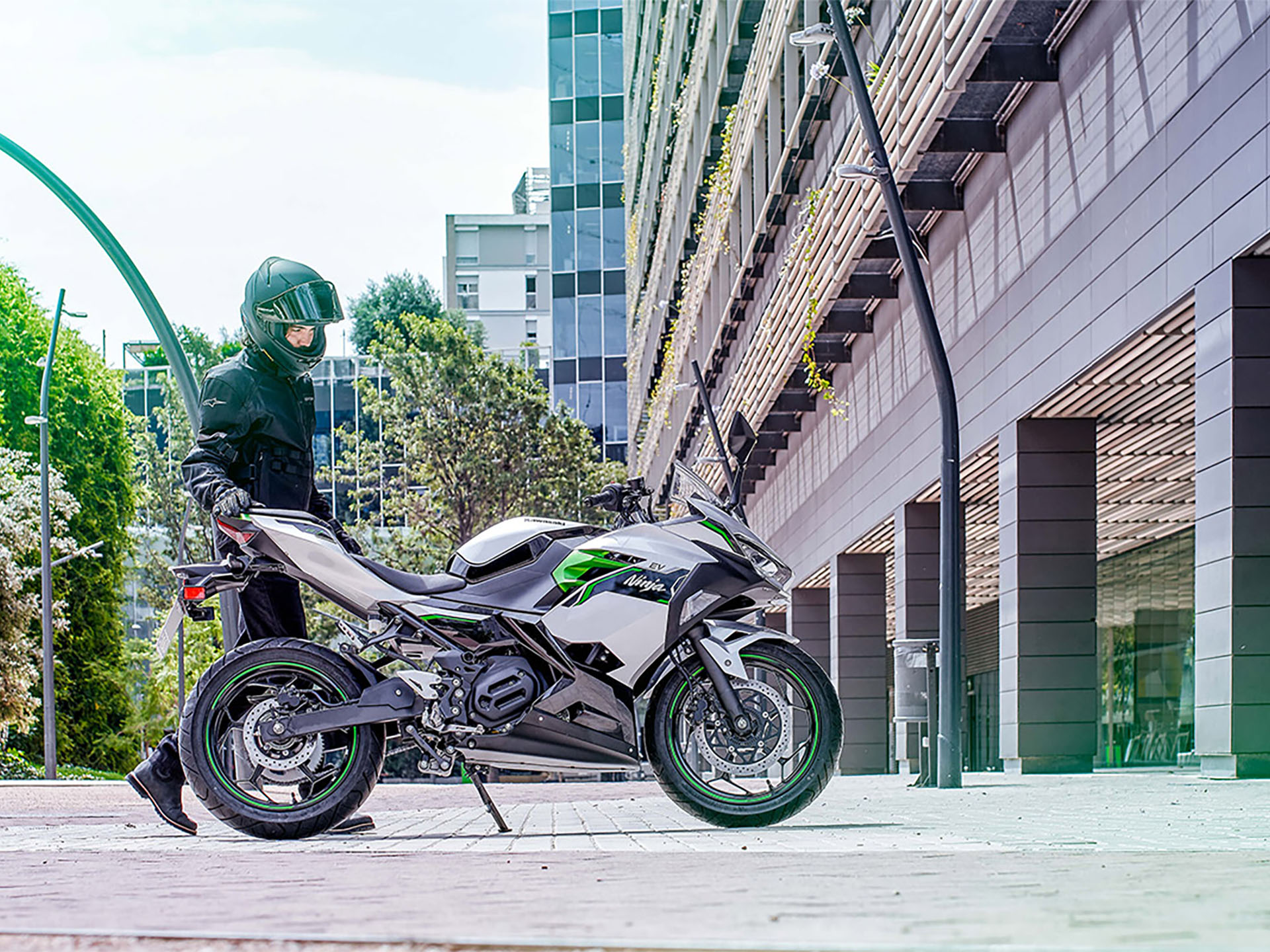 2024 Kawasaki Ninja e-1 ABS in Santa Maria, California - Photo 14