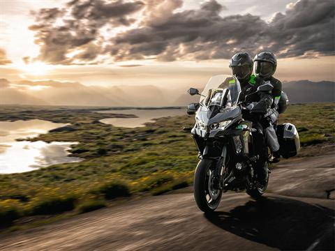 2025 Kawasaki Versys 1100 SE LT ABS in North Bend, Oregon - Photo 5