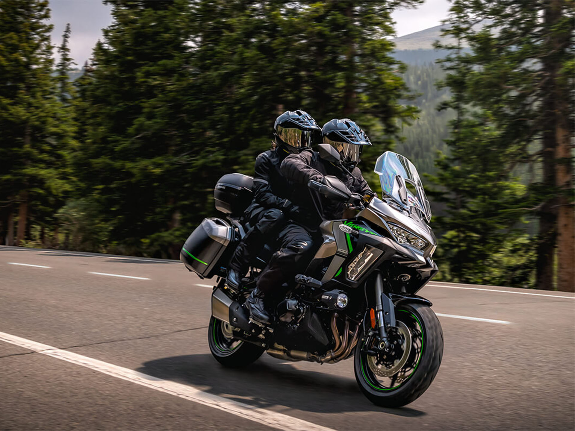 2025 Kawasaki Versys 1100 SE LT ABS in North Bend, Oregon - Photo 9