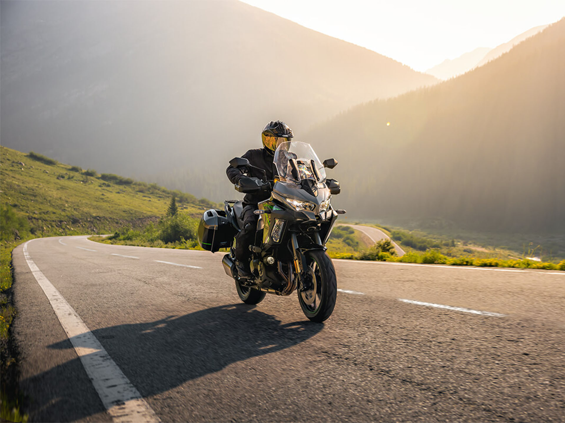2025 Kawasaki Versys 1100 SE LT ABS in North Bend, Oregon - Photo 10