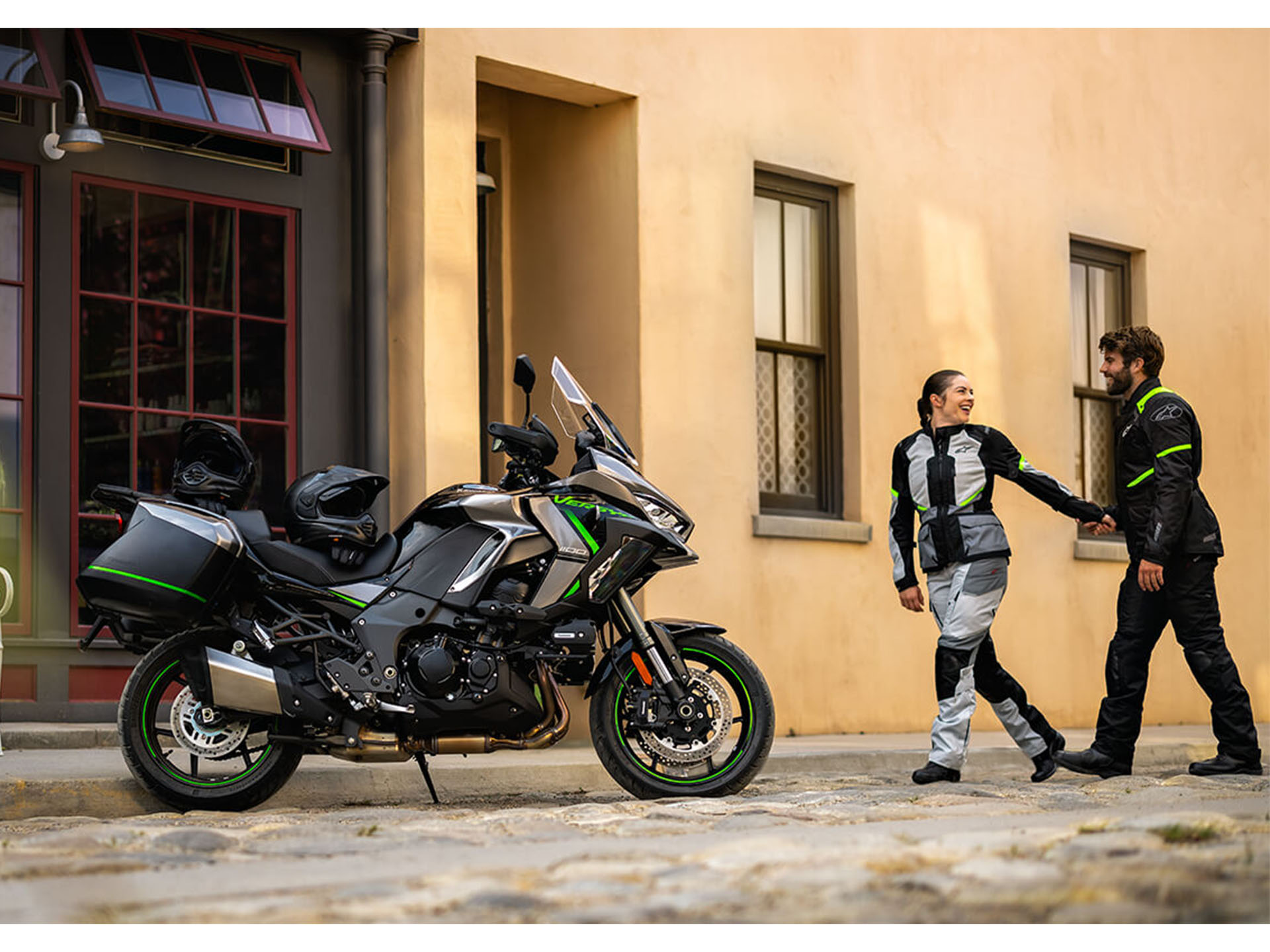 2025 Kawasaki Versys 1100 SE LT ABS in North Bend, Oregon - Photo 13