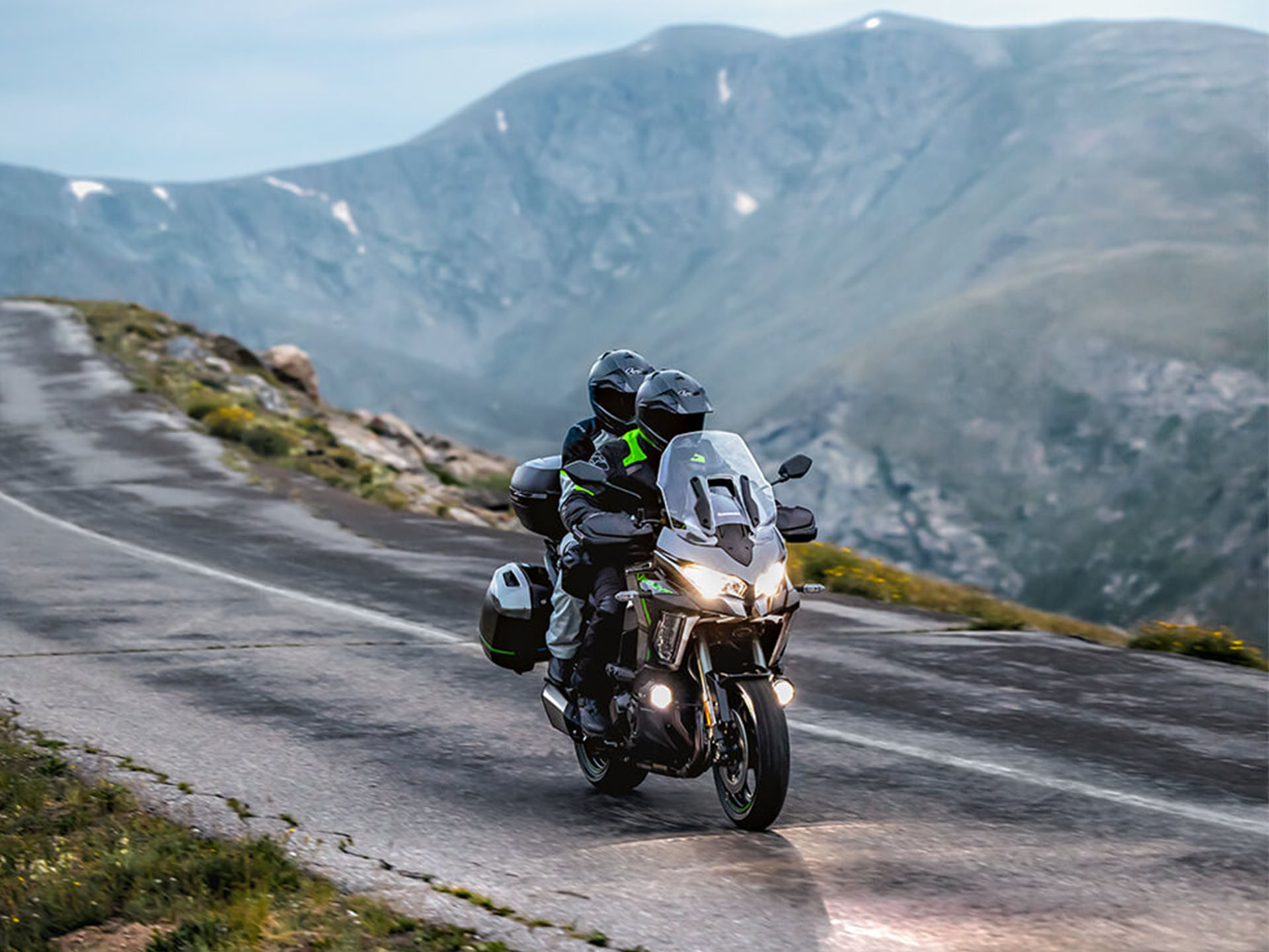 2025 Kawasaki Versys 1100 SE LT ABS in North Bend, Oregon - Photo 18