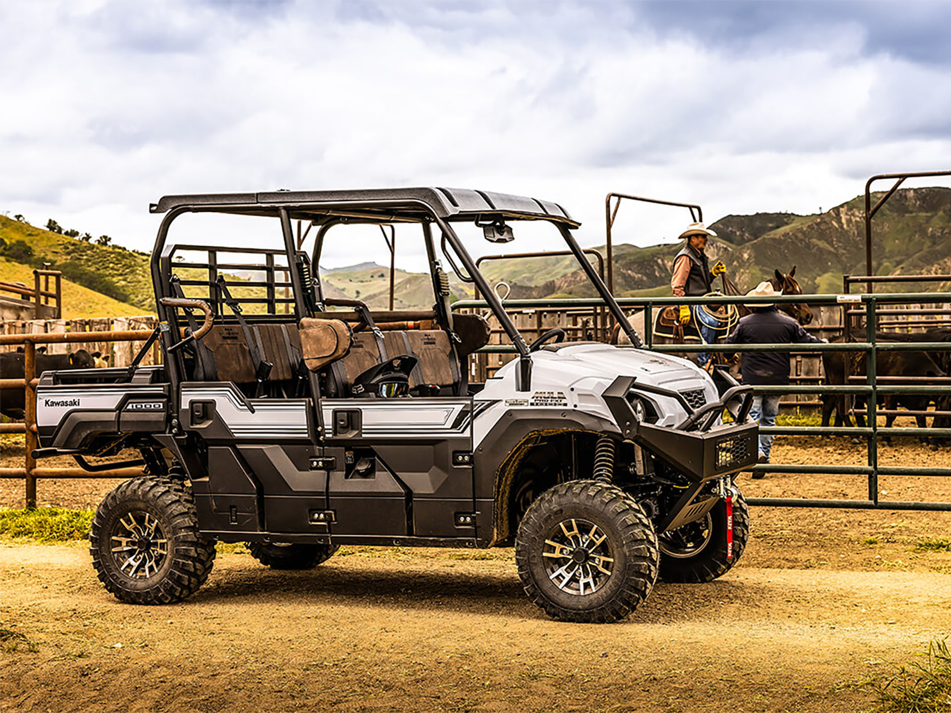 2025 Kawasaki MULE PRO-FXT 1000 Platinum Ranch Edition in Fairview, Utah - Photo 4