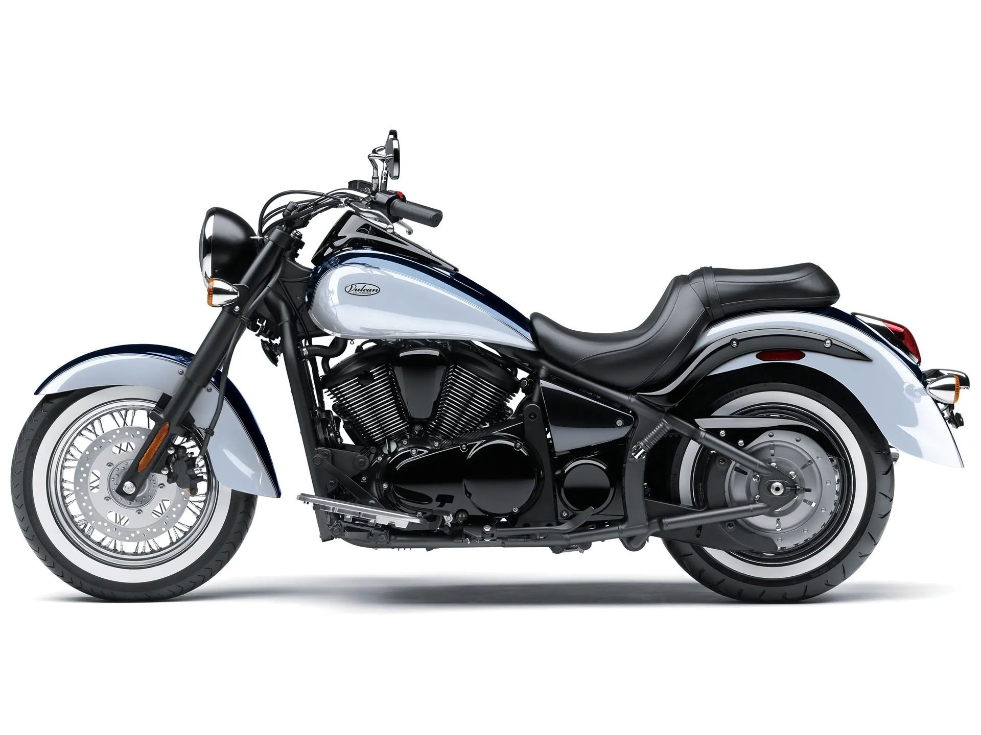 2026 Kawasaki Vulcan 900 Classic in Tyngsboro, Massachusetts - Photo 2