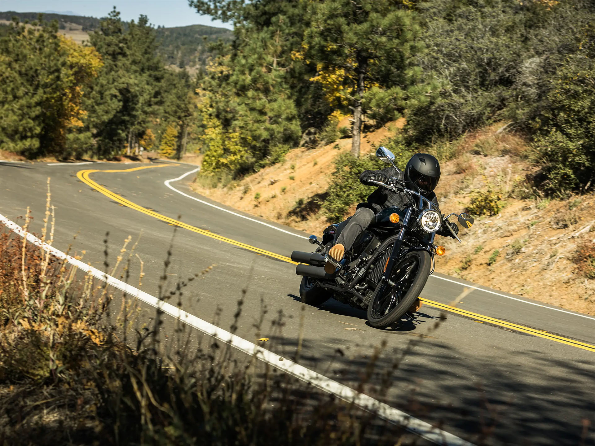 2026 Kawasaki Vulcan 900 Custom in Tyngsboro, Massachusetts - Photo 4