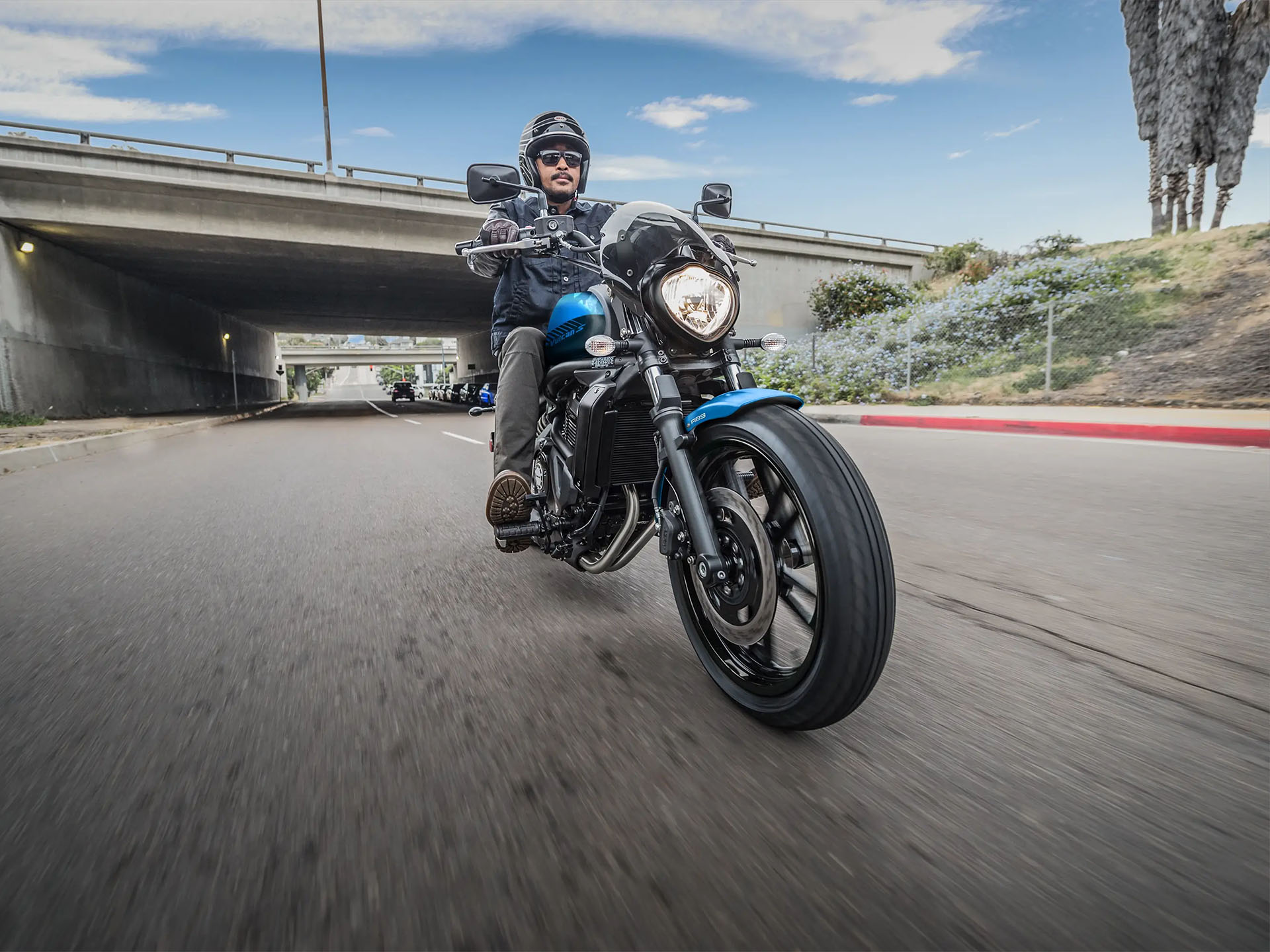 2026 Kawasaki Vulcan S Cafe ABS in Tyngsboro, Massachusetts - Photo 9