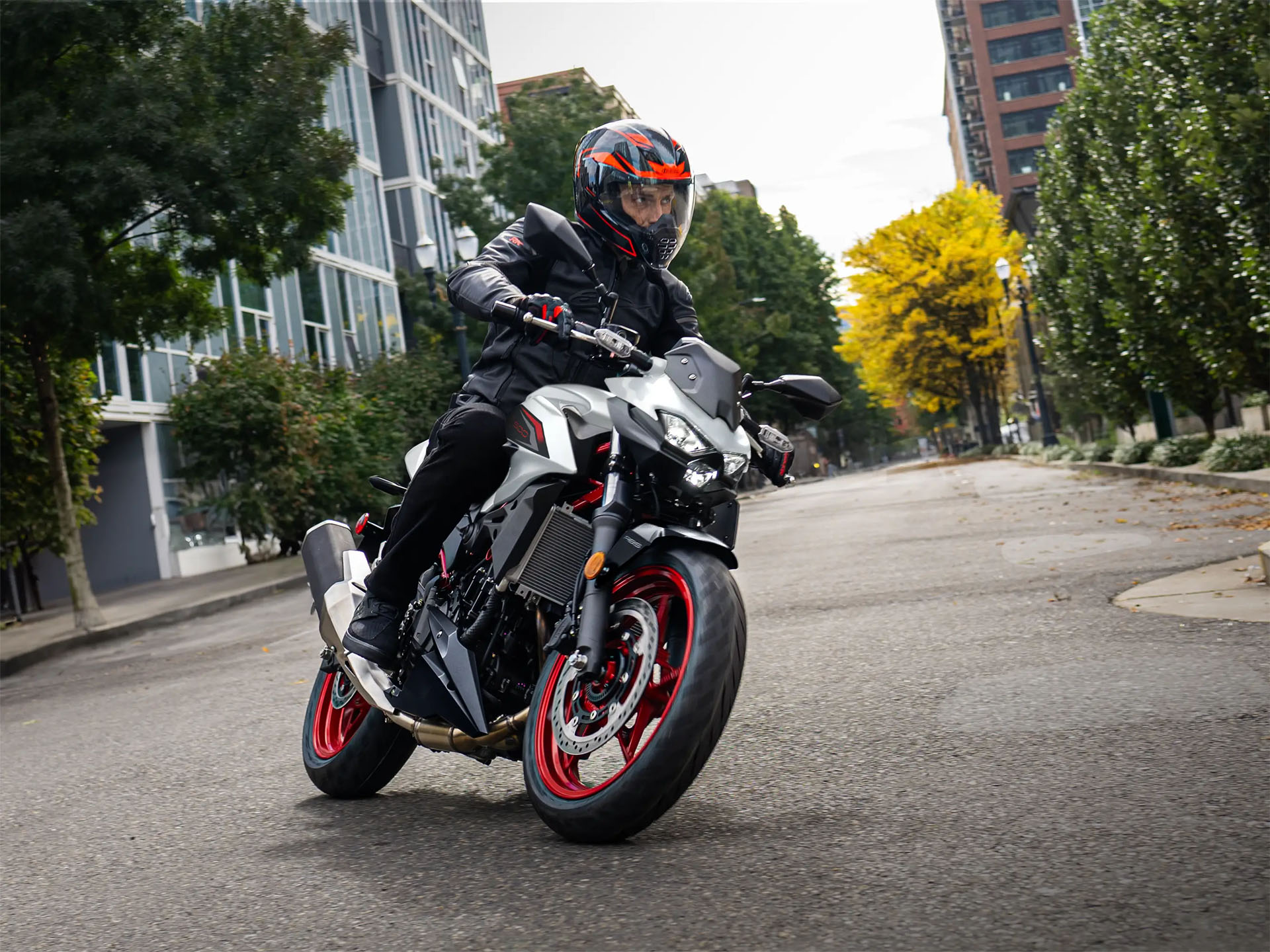 2026 Kawasaki Z500 SE ABS in Santa Maria, California - Photo 10