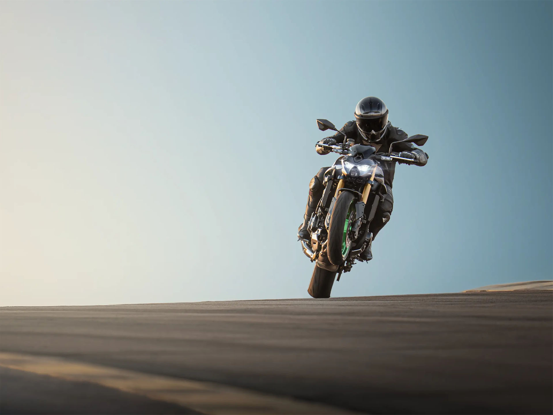 2026 Kawasaki Z900 SE ABS in Santa Maria, California - Photo 4