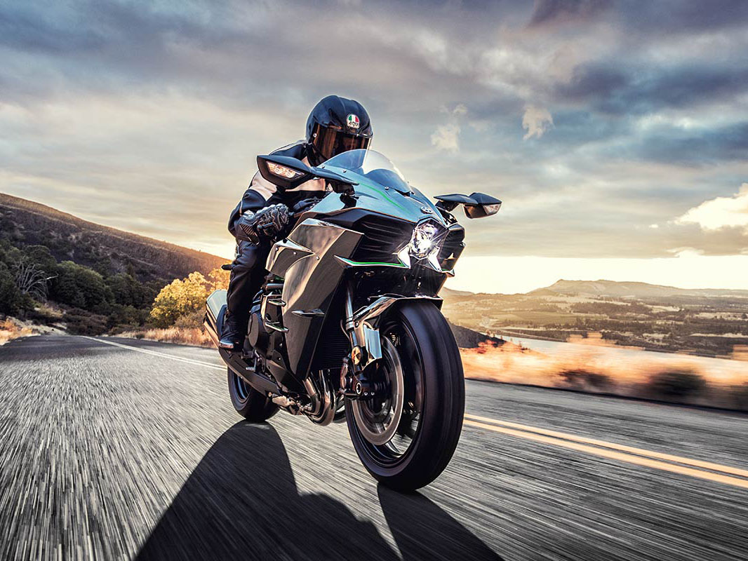 2026 Kawasaki Ninja H2 ABS in Tyngsboro, Massachusetts - Photo 4