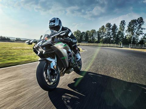 2026 Kawasaki Ninja H2 Carbon ABS in Tyngsboro, Massachusetts - Photo 8