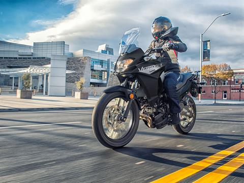 2026 Kawasaki Versys-X 300 ABS in Tyngsboro, Massachusetts - Photo 10