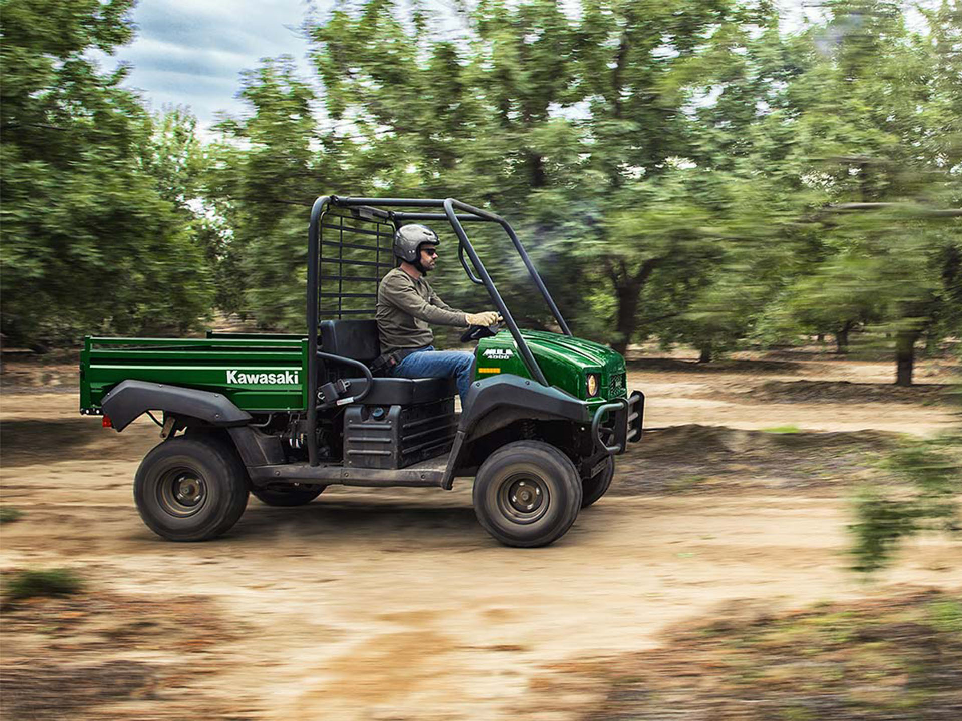 2026 Kawasaki MULE 4000 in Tyngsboro, Massachusetts - Photo 8