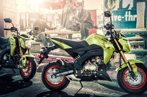 ダニエル New 2027 Kawasaki Z125 PRO Candy Plasma Blue | Motorcycles in