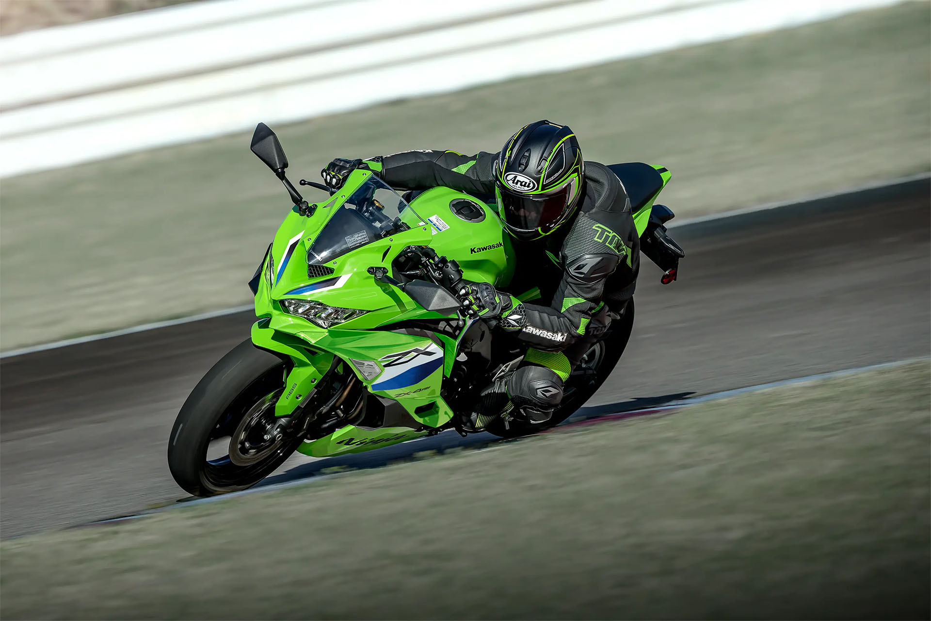 2027 Kawasaki NINJA® ZX™-4RR ABS Motorcycles Middletown New York