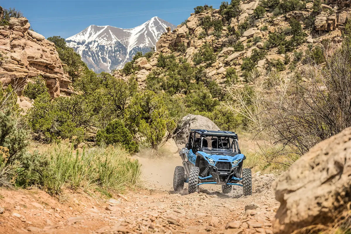 2027 Kawasaki TERYX® KRX4™ 1000 eS in Hollister, California - Photo 10