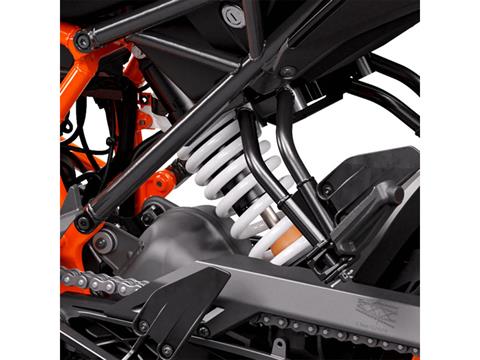 2023 KTM 390 Duke in Rochester, New York - Photo 14