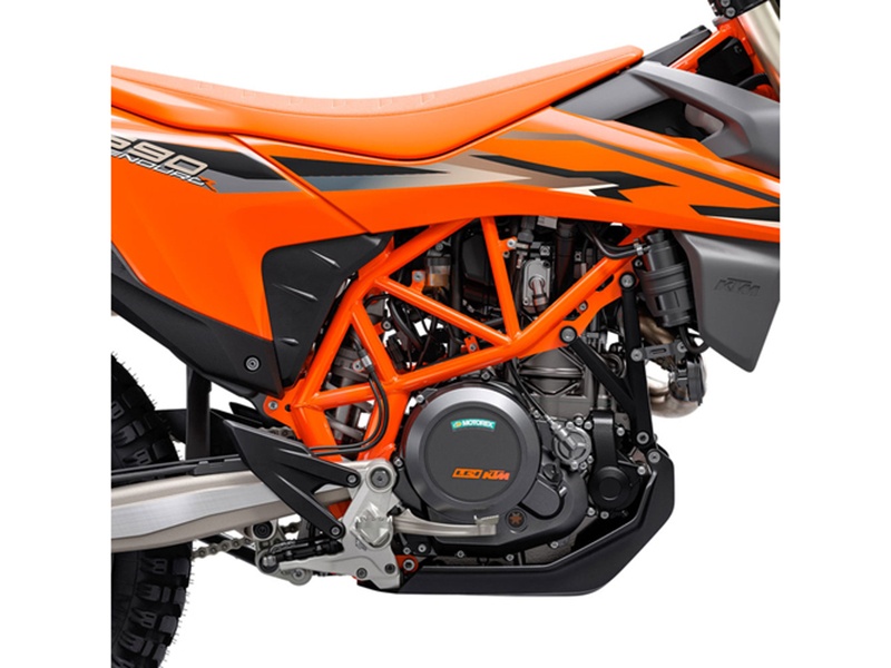 Ktm 690 enduro cena sale