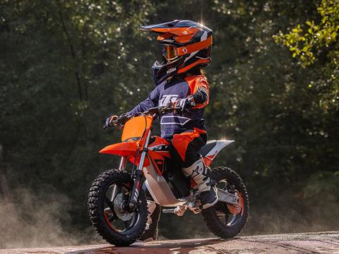 2024 KTM SX-E 2 in Topeka, Kansas - Photo 10