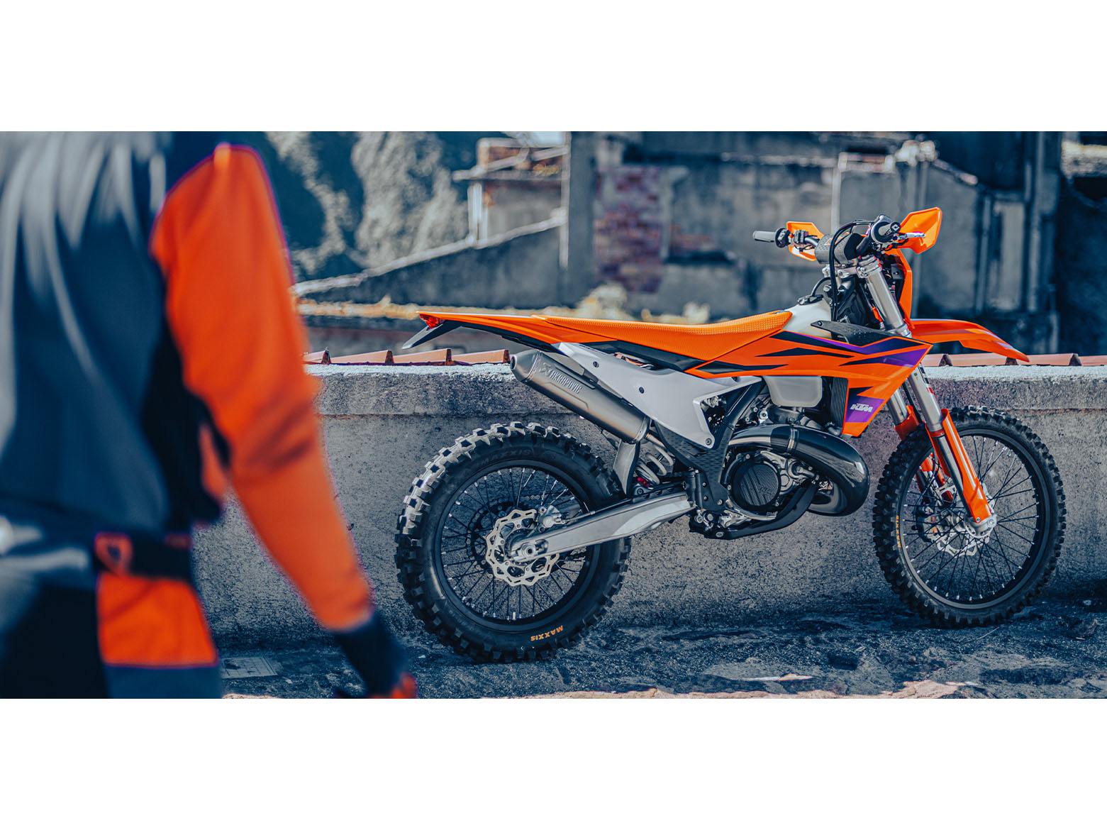 2024 KTM 300 EXC in Marietta, Ohio - Photo 12