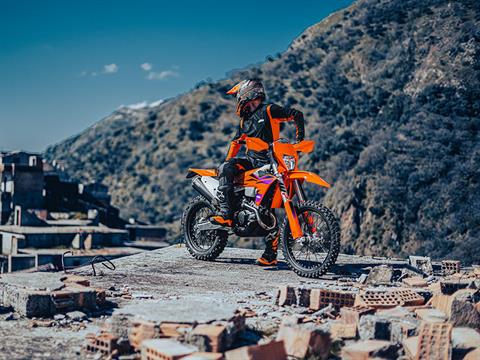 2024 KTM 500 XW-F in Athens, Ohio - Photo 13