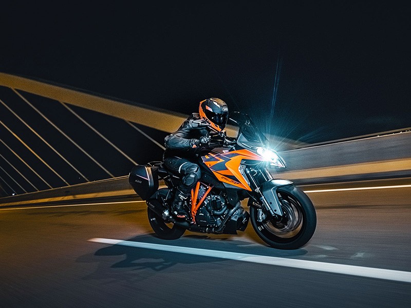 2024 KTM 1290 Super Duke GT in Marietta, Ohio - Photo 19