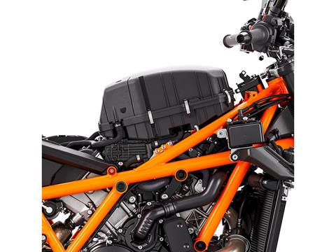 2024 KTM 1390 Super Duke R EVO in Athens, Ohio - Photo 10