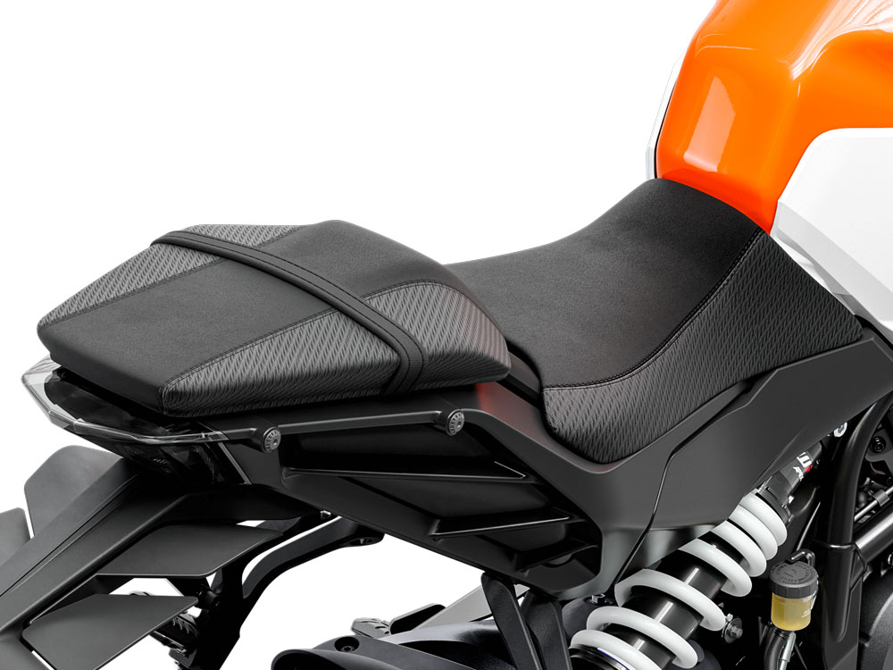 2024 KTM 250 Duke in Topeka, Kansas - Photo 9