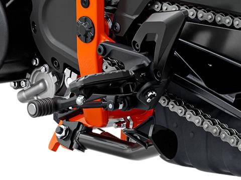 2024 KTM 390 Duke in Athens, Ohio - Photo 12
