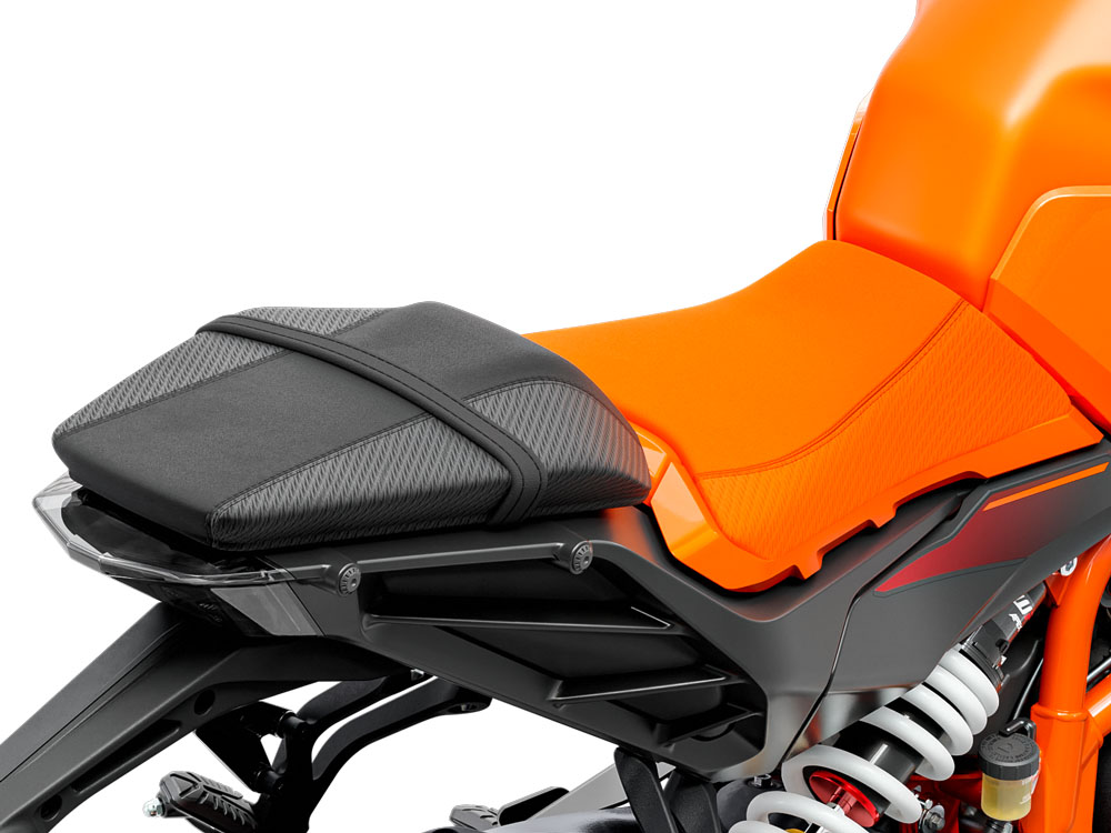 Duke 200 bs6 orange on sale