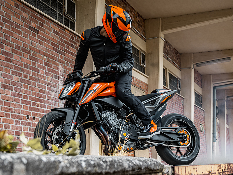 On road price of duke 790 deals