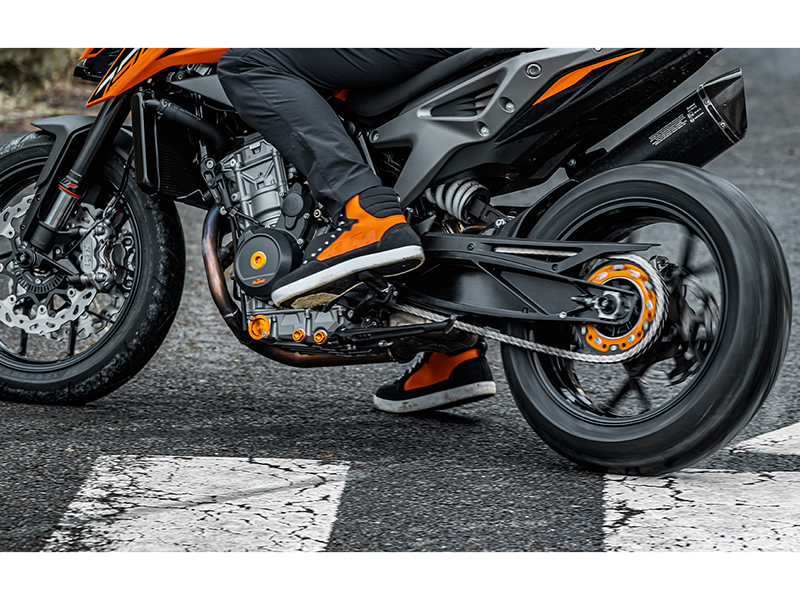 2024 KTM 790 Duke in Athens, Ohio - Photo 8