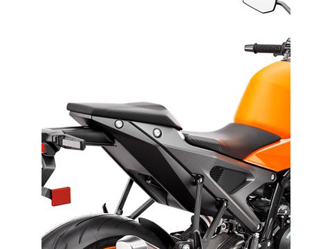 2024 KTM 990 Duke in Athens, Ohio - Photo 9