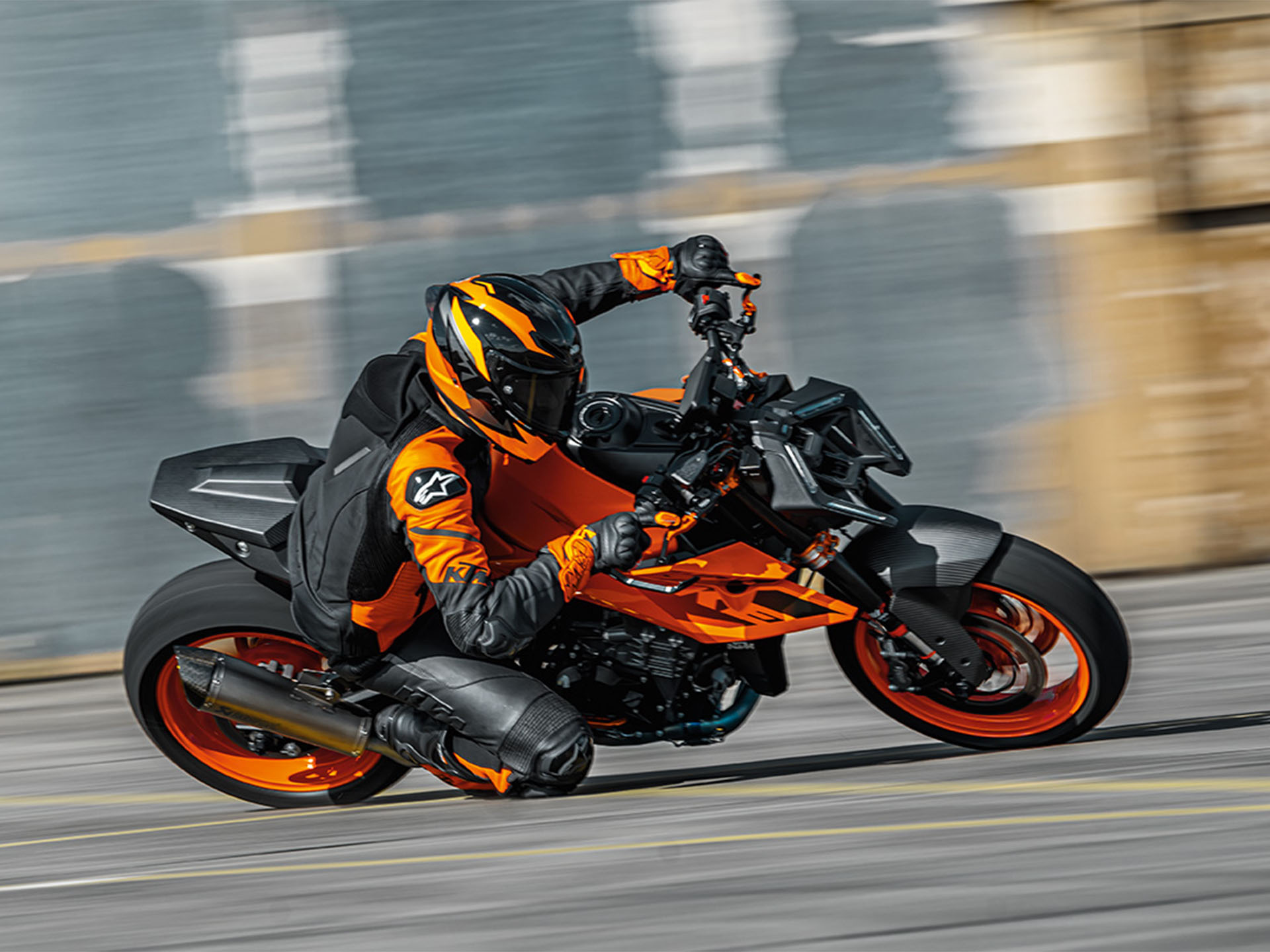 2024 KTM 990 Duke in Topeka, Kansas - Photo 13