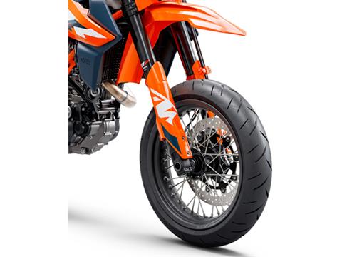 2024 KTM 690 SMC R in Marietta, Ohio - Photo 14