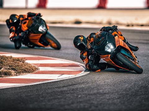 2024 KTM RC 390 in Marietta, Ohio - Photo 11