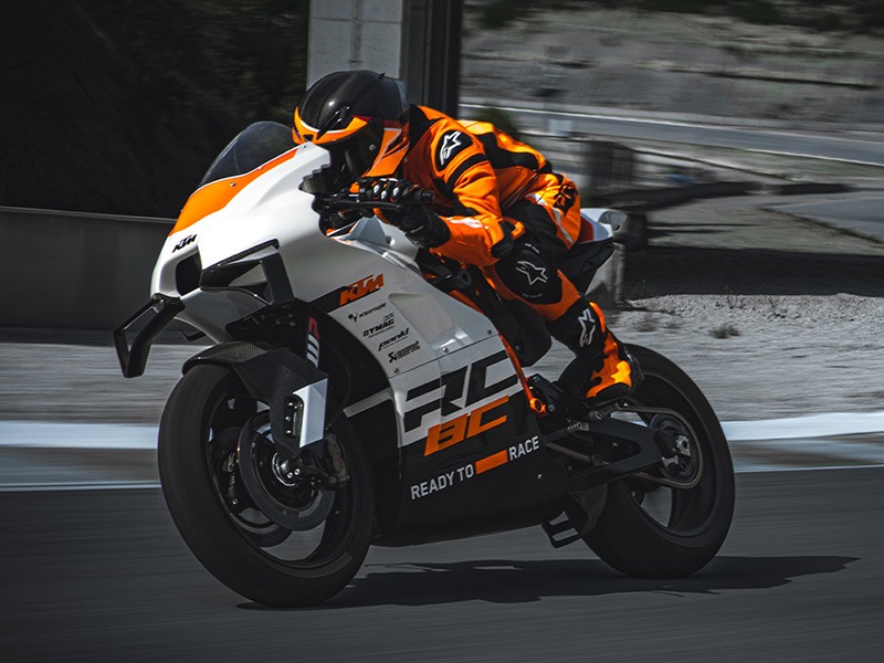 2024 KTM RC 8C in Marietta, Ohio - Photo 16
