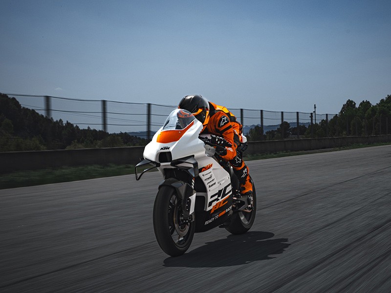 2024 KTM RC 8C in Marietta, Ohio - Photo 19