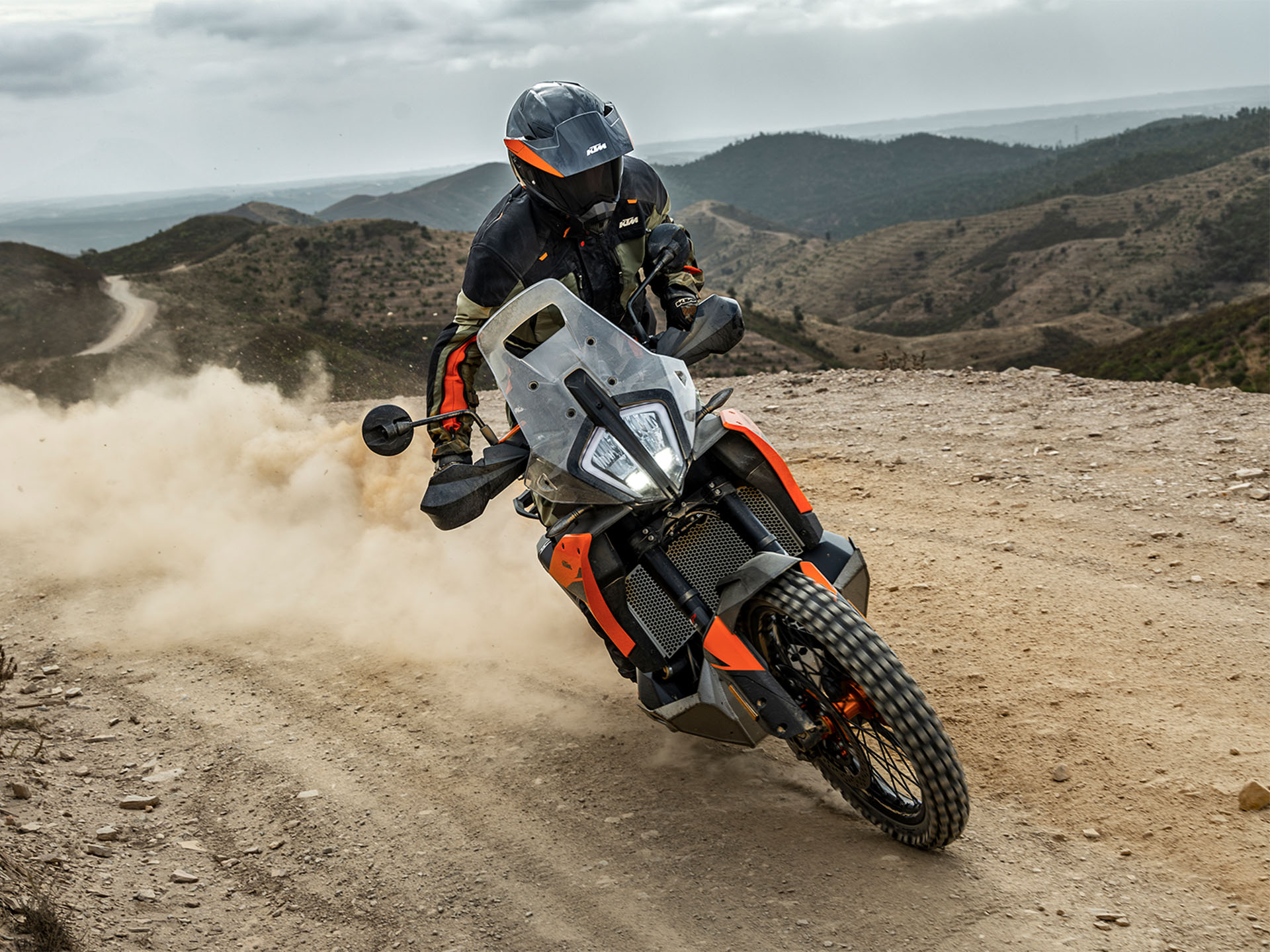 2025 KTM 790 Adventure in Topeka, Kansas - Photo 6