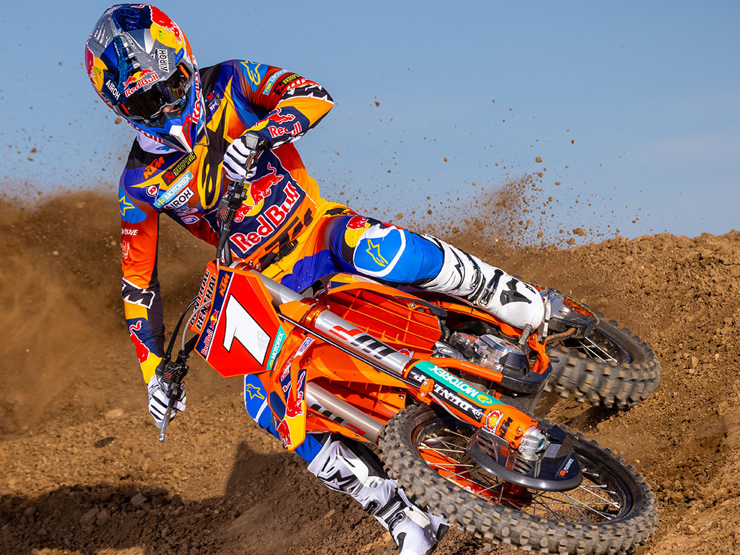2025 KTM 250 SX-F Factory Edition in Marietta, Ohio - Photo 12