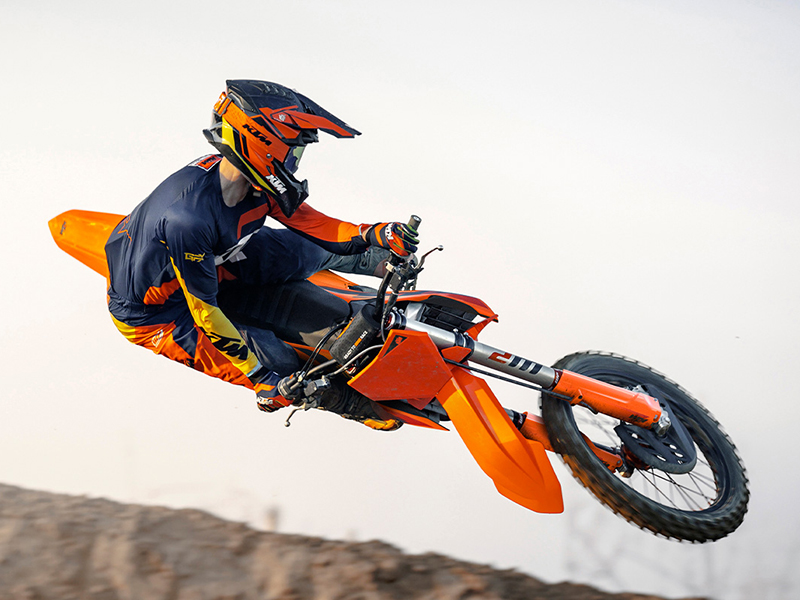 2025 KTM 450 SX-F in Topeka, Kansas - Photo 9