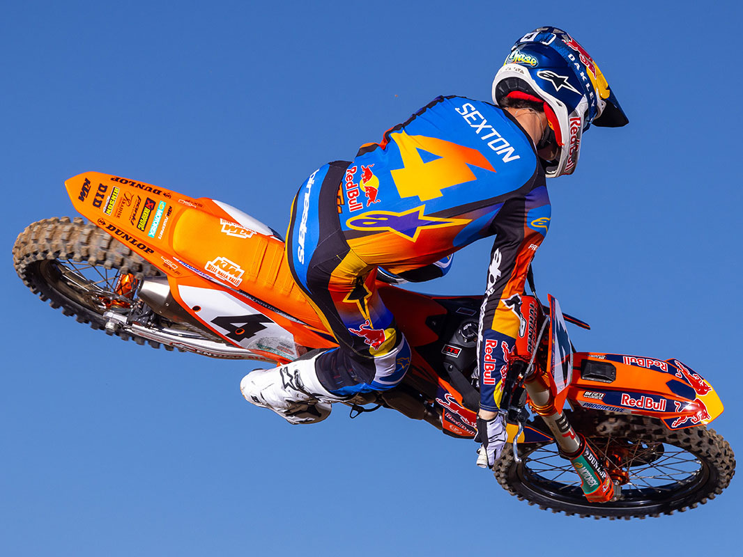 2025 KTM 450 SX-F Factory Edition in Marietta, Ohio - Photo 9