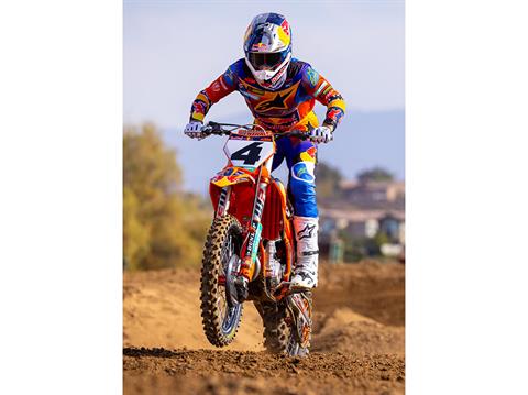 2025 KTM 450 SX-F Factory Edition in Marietta, Ohio - Photo 13