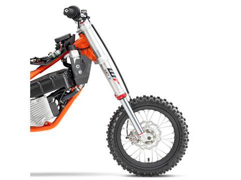 2025 KTM SX-E 5 in Marietta, Ohio - Photo 7