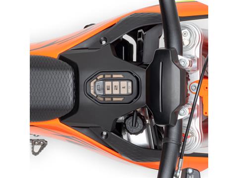 2025 KTM SX-E 5 in Marietta, Ohio - Photo 11