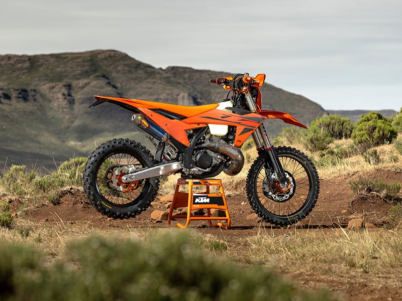 2025 KTM 300 XC-W in The Dalles, Oregon - Photo 11