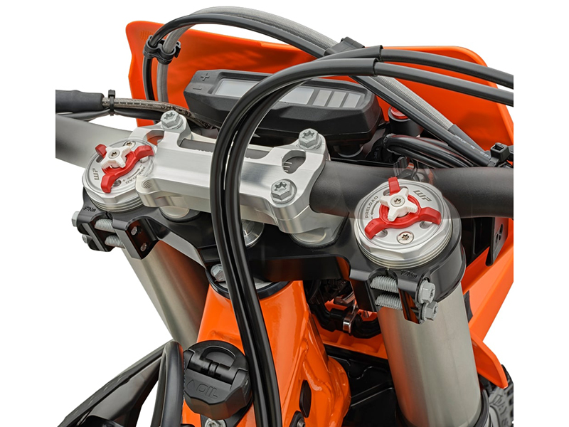 2025 KTM 300 XC-W Hardenduro in The Dalles, Oregon - Photo 8