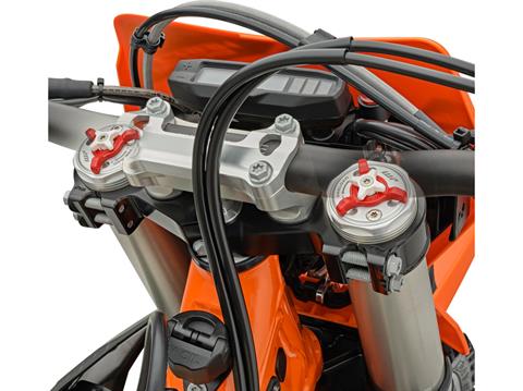 2025 KTM 300 XC-W Hardenduro in Marietta, Ohio - Photo 8